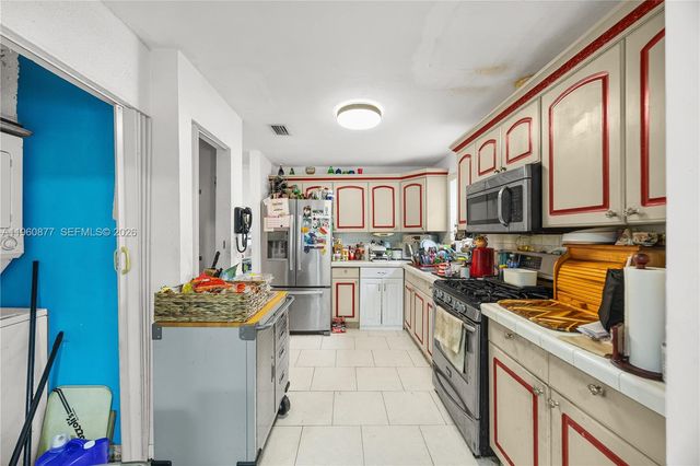 16216 SW 304th Ter, Homestead, FL 33033