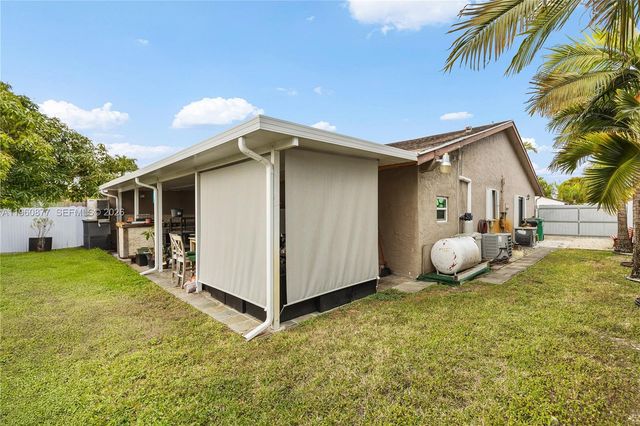 16216 SW 304th Ter, Homestead, FL 33033
