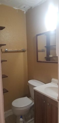10734 Concho Street, Houston, TX 77072