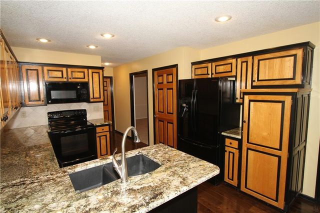 11922 Mackey Road, Overland Park, KS 66213