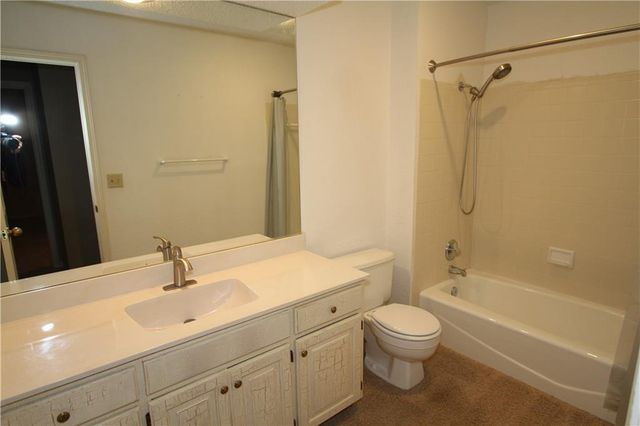 11922 Mackey Road, Overland Park, KS 66213