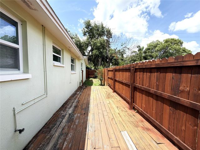 634 DOGWOOD COURT, Dunedin, FL 34698