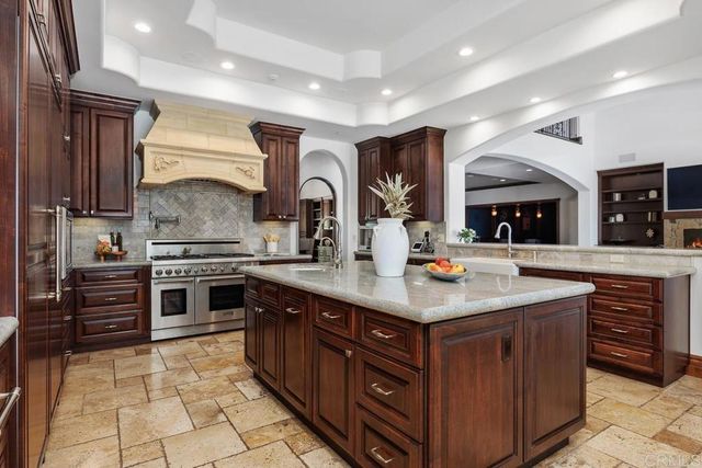 8183 Doug Hill, San Diego, CA 92127