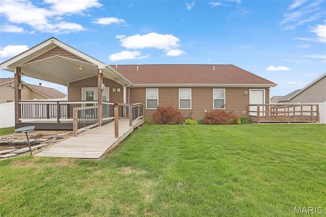 117 Garrettford Drive, Bethalto, IL 62010