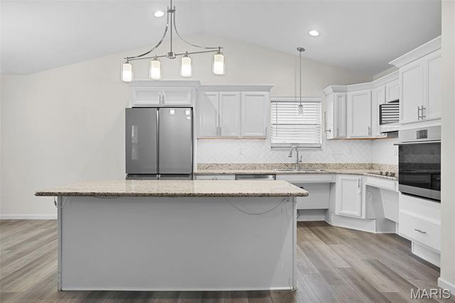117 Garrettford Drive, Bethalto, IL 62010
