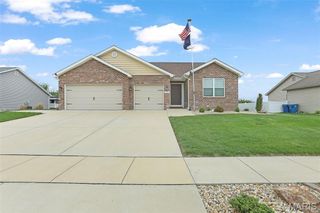 117 Garrettford Drive, Bethalto, IL 62010