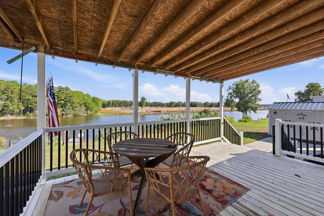 811 Waterway Dr., North Myrtle Beach, SC 29582
