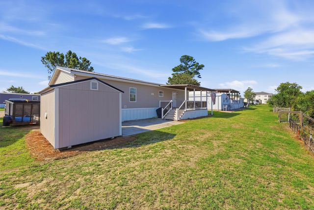 811 Waterway Dr., North Myrtle Beach, SC 29582