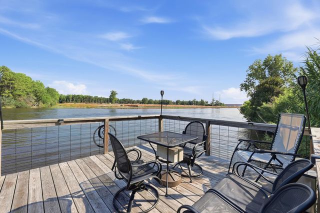 811 Waterway Dr., North Myrtle Beach, SC 29582