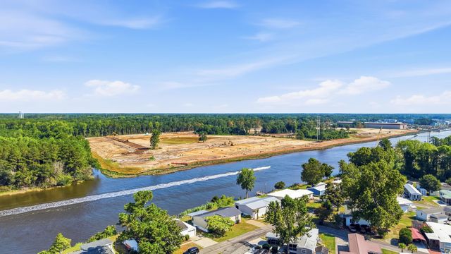 811 Waterway Dr., North Myrtle Beach, SC 29582