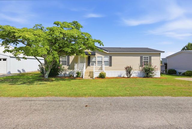 811 Waterway Dr., North Myrtle Beach, SC 29582