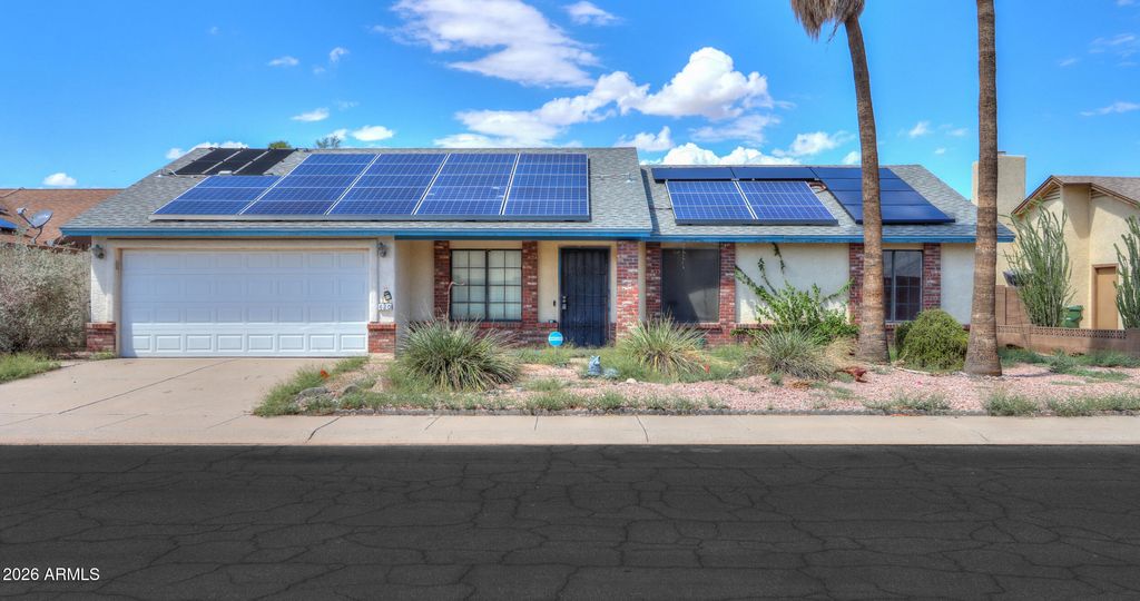 420 E DUKE Drive, Casa Grande, AZ 85122 — exterior