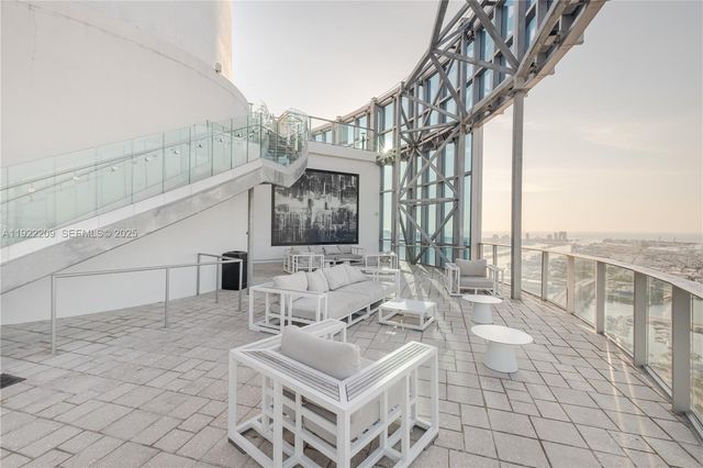 851 NE 1st Ave 3911, Miami, FL 33132