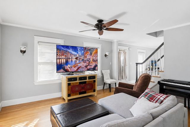 18 Sprague Court, Portsmouth, RI 02871