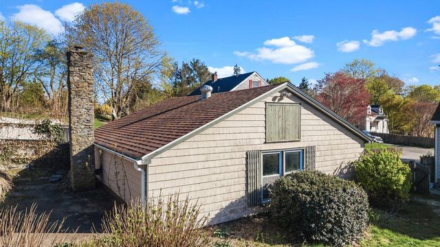 18 Sprague Court, Portsmouth, RI 02871