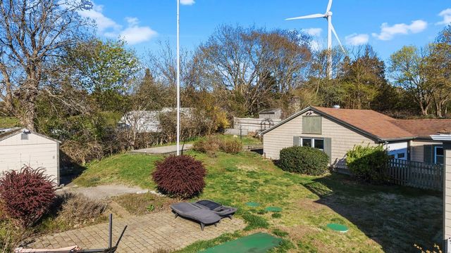 18 Sprague Court, Portsmouth, RI 02871