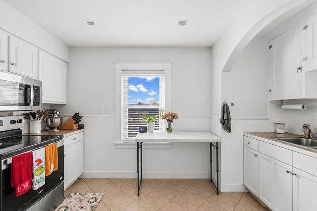 18 Sprague Court, Portsmouth, RI 02871