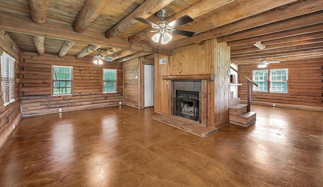 302 E Center Street, Lorena, TX 76655