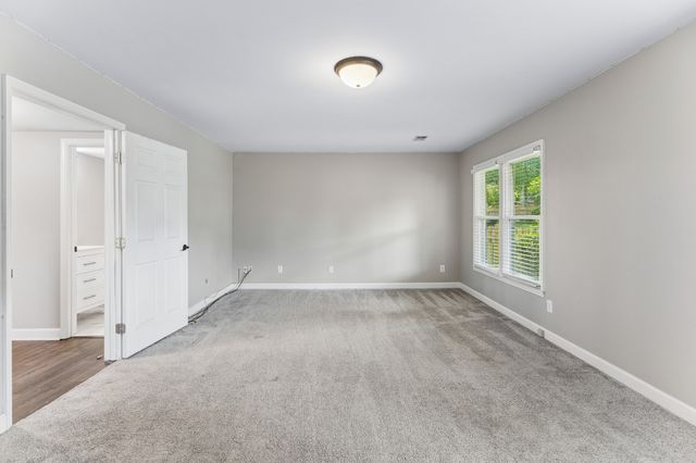 5301 Mast Pt, Hermitage, TN 37076