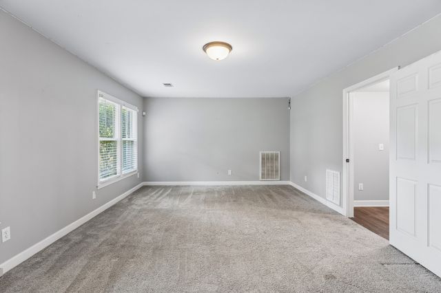 5301 Mast Pt, Hermitage, TN 37076