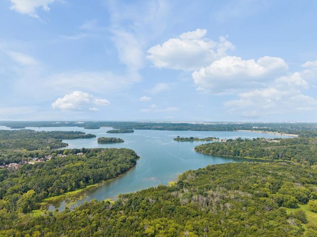 5301 Mast Pt, Hermitage, TN 37076