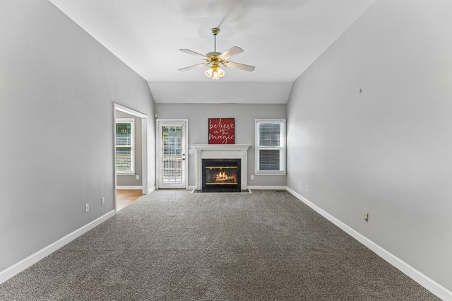 5301 Mast Pt, Hermitage, TN 37076