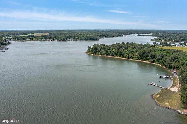 108 FERRY VIEW DR, Heathsville, VA 22473