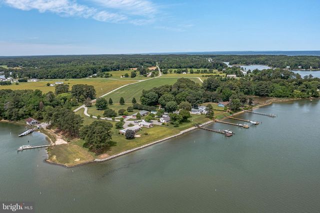 108 FERRY VIEW DR, Heathsville, VA 22473