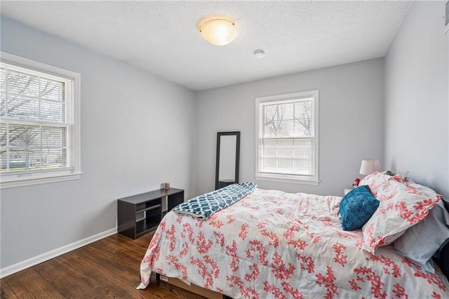 10104 W 98th Terrace, Overland Park, KS 66212