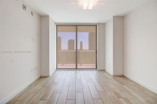 1600 SW 1st Avenue 713, Miami, FL 33129