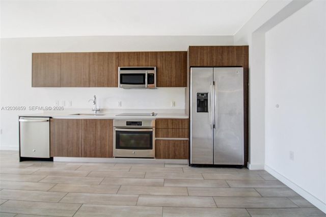 1600 SW 1st Avenue 713, Miami, FL 33129