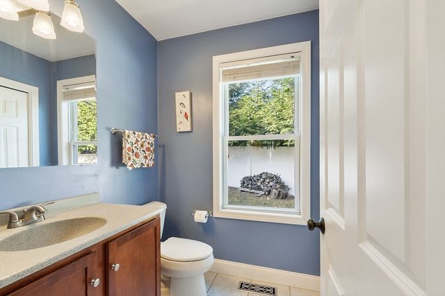 8 Grace Street, Chelmsford, MA 01863