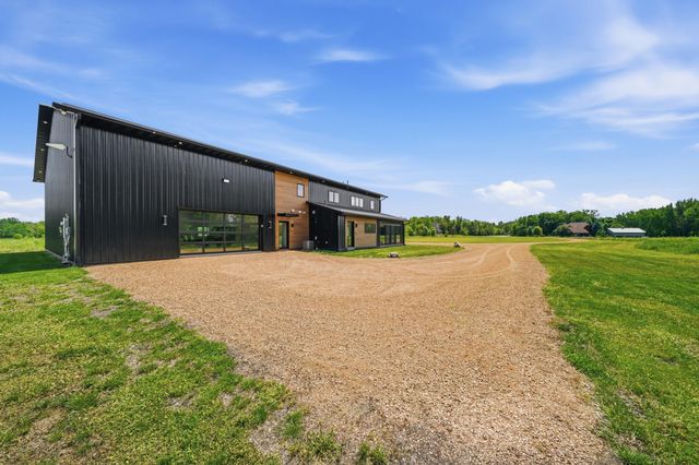 880 Wild Oak Trail, Independence, MN 55359