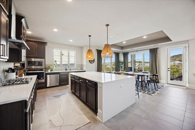 476 Anfield CIR, Austin, TX 78738