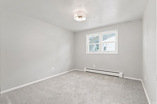 2422 Forest Valley Drive, Fort Wayne, IN 46815