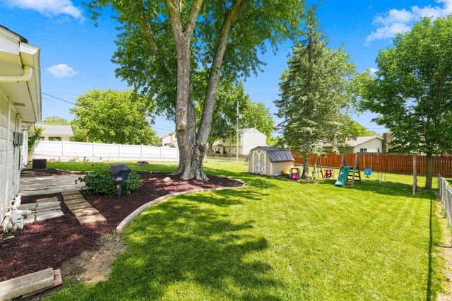 2422 Forest Valley Drive, Fort Wayne, IN 46815