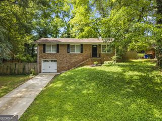 2379 Lakewood Drive NW, Kennesaw, GA 30152