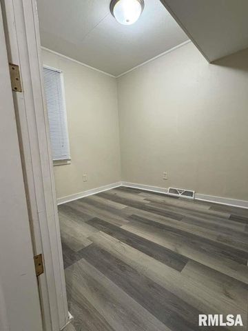 2267 Cincinnati Avenue, Grandview, IL 62702