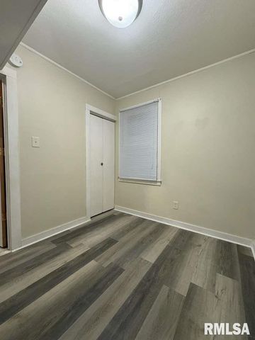 2267 Cincinnati Avenue, Grandview, IL 62702