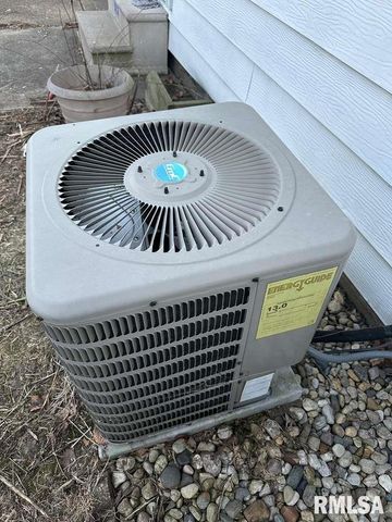 2267 Cincinnati Avenue, Grandview, IL 62702