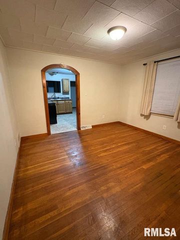 2267 Cincinnati Avenue, Grandview, IL 62702