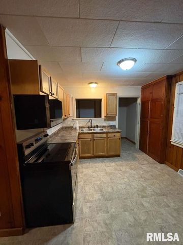 2267 Cincinnati Avenue, Grandview, IL 62702