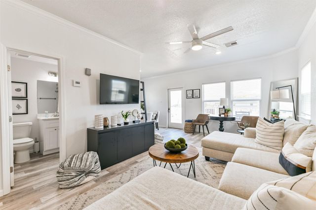 143 W Palm Street, Surfside Beach, TX 77541