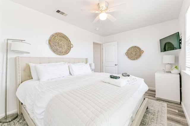 143 W Palm Street, Surfside Beach, TX 77541