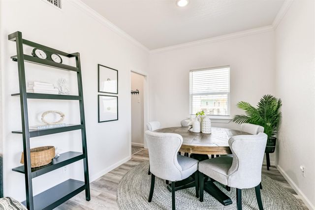 143 W Palm Street, Surfside Beach, TX 77541