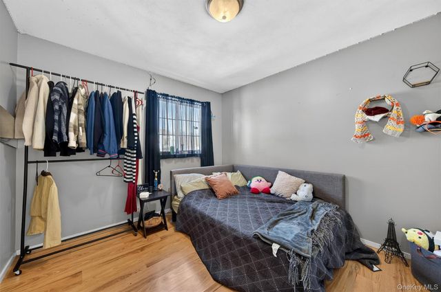 25 Woodfield Drive, Washingtonville, NY 10992