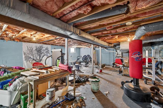 25 Woodfield Drive, Washingtonville, NY 10992