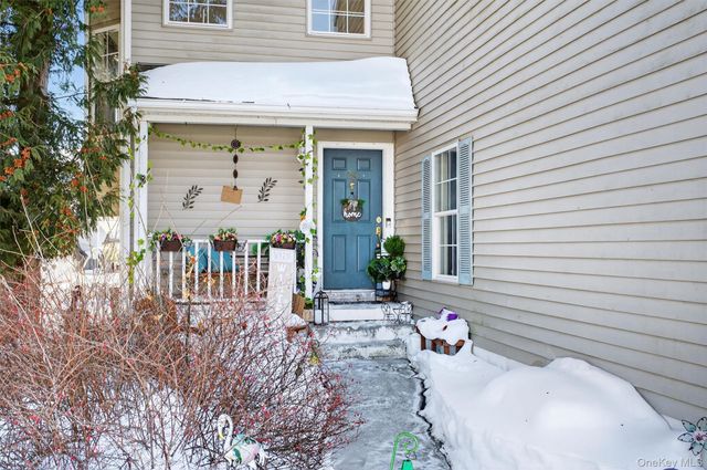 25 Woodfield Drive, Washingtonville, NY 10992