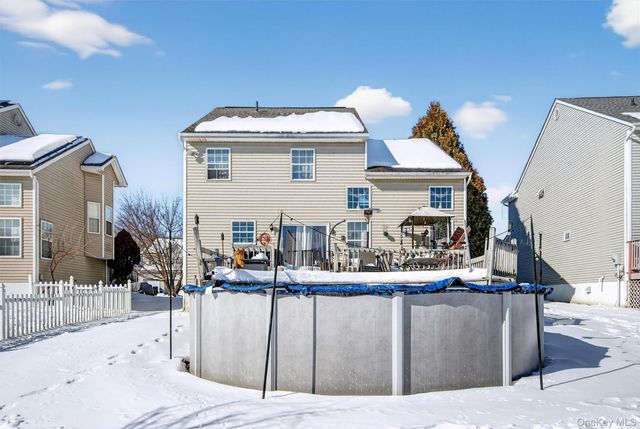 25 Woodfield Drive, Washingtonville, NY 10992