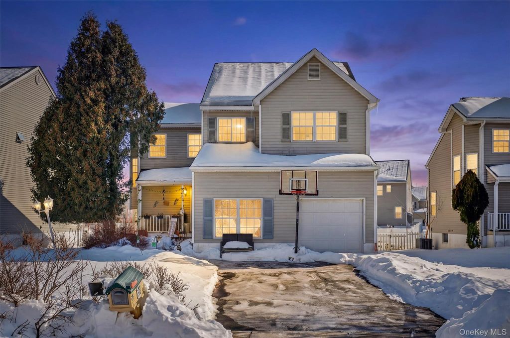 25 Woodfield Drive, Washingtonville, NY 10992